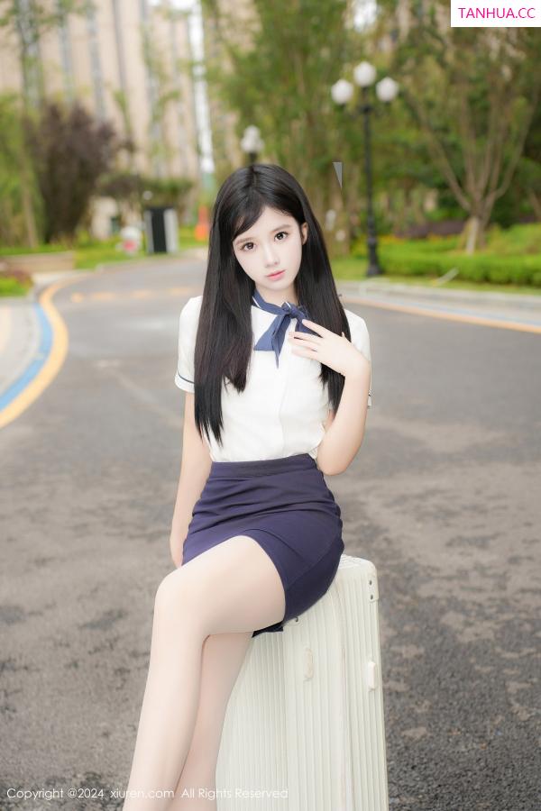   [XiuRen]高清写真图 2024.09.13 No.9154 于诺诺ise 丝袜美腿第10张图片